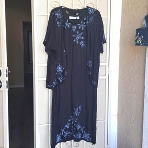 J.A.STUDIO WOMAN 2 pc maxi dress w/floral embroidery trim. 2X (P15)